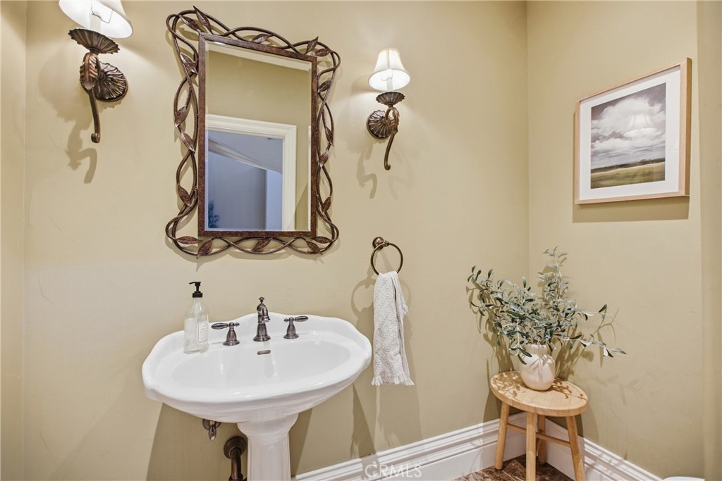20855 Avenida Castilla Property Photo 42