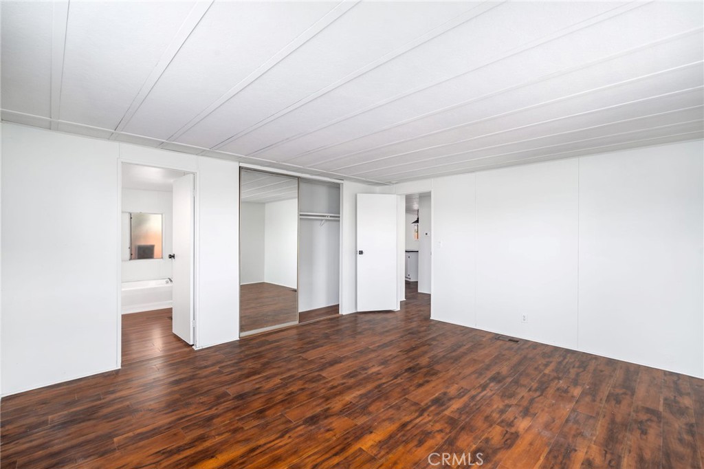 38035 Via Del Largo Property Photo 9