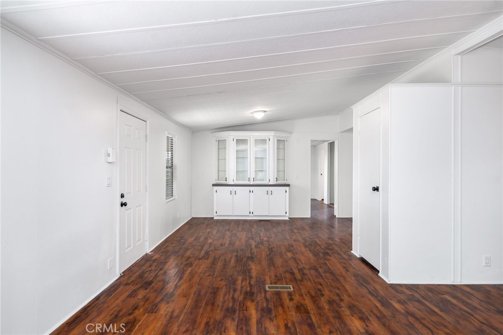 38035 Via Del Largo Property Photo 12