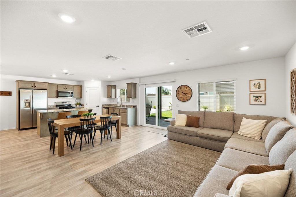 30704 Acappella Property Photo 6