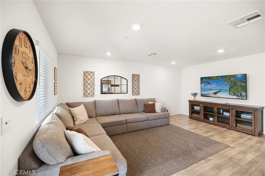 30704 Acappella Property Photo 8
