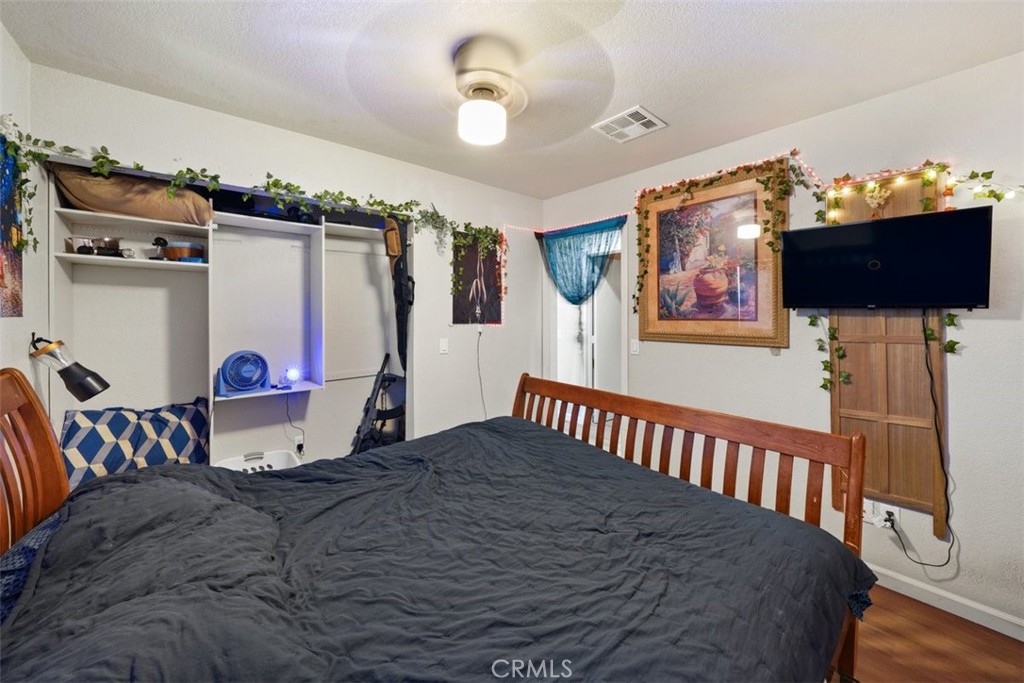 58407 Campanula Street Property Photo 33