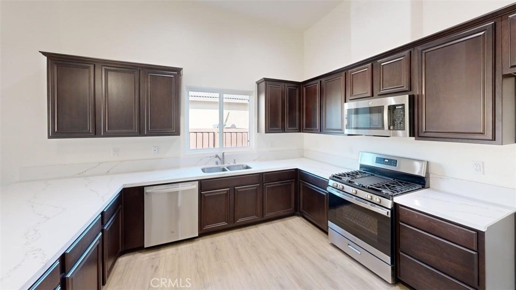 885 Bougainvillea Court Property Photo 30