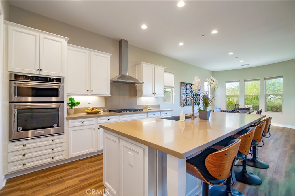 16 Burgundy Property Photo 1