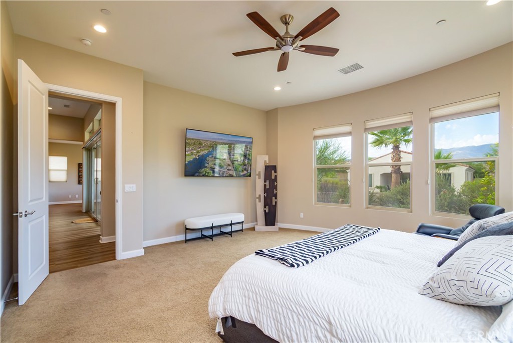 16 Burgundy Property Photo 31