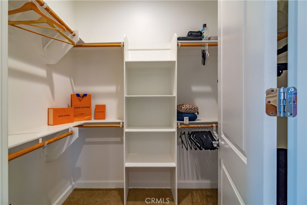 16 Burgundy Property Photo 34