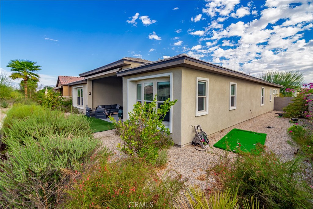 16 Burgundy Property Photo 46