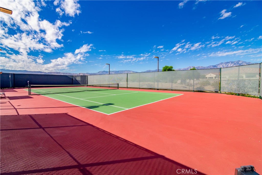 16 Burgundy Property Photo 57