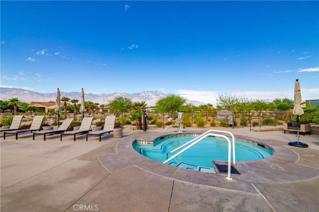 16 Burgundy Property Photo 61