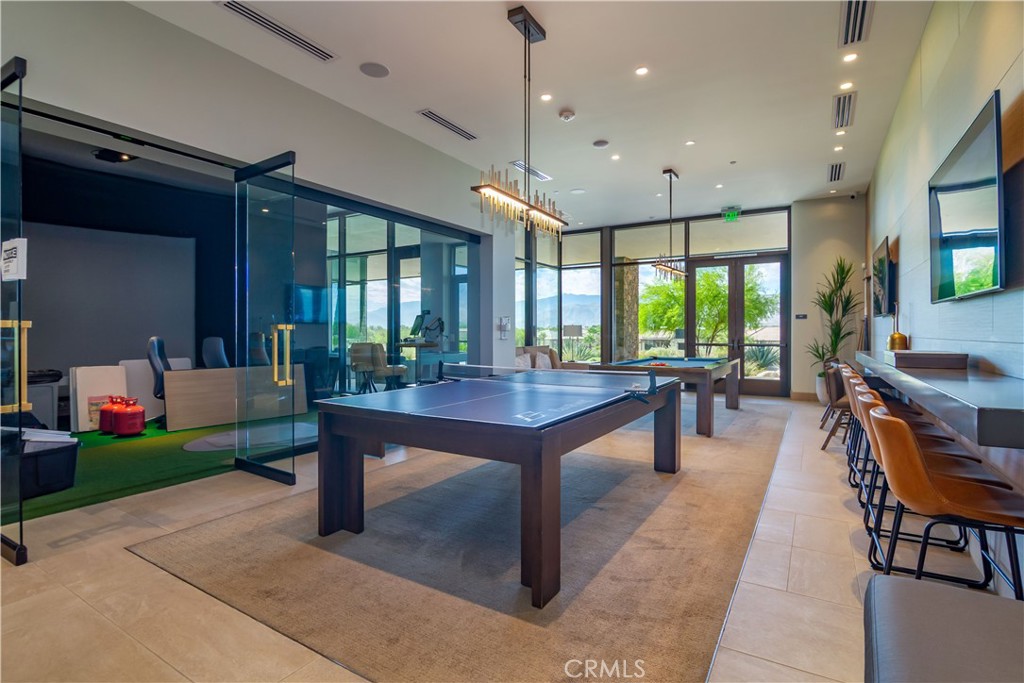 16 Burgundy Property Photo 72