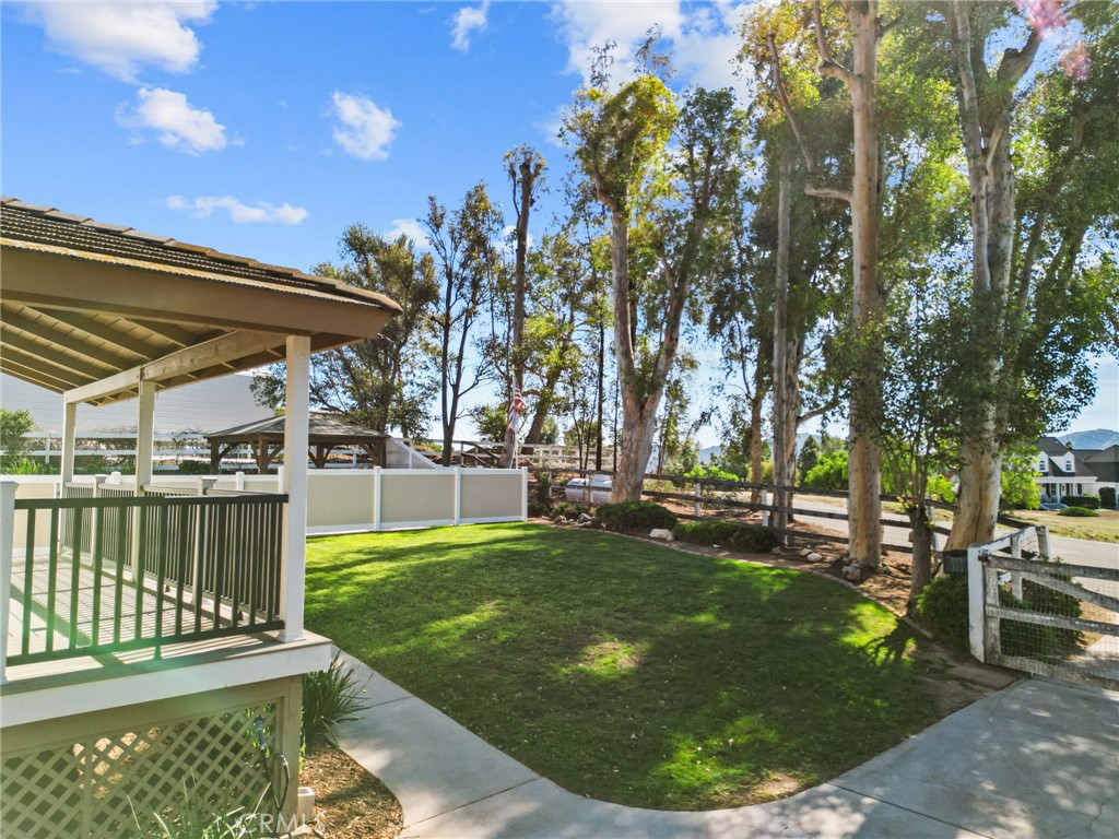 41900 Green Tree Property Photo 47
