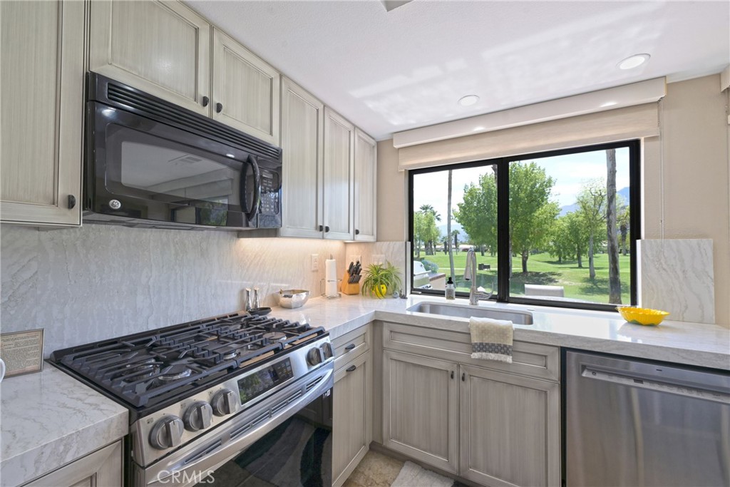 54387 Shoal Property Photo 17