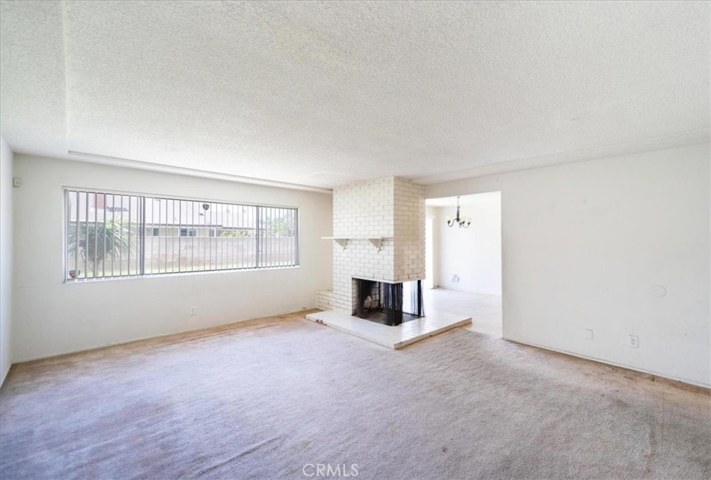 2071 Wickshire Property Photo 8