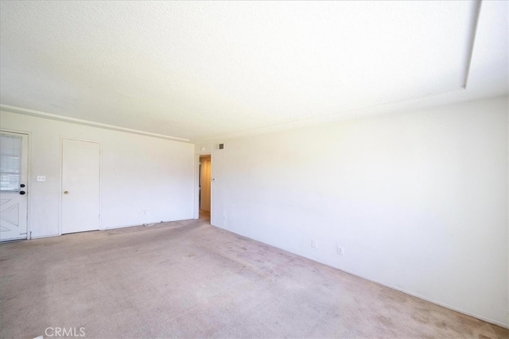 2071 Wickshire Property Photo 10