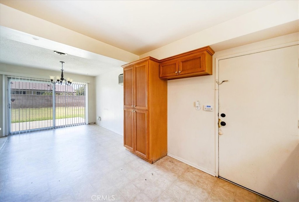 2071 Wickshire Property Photo 19