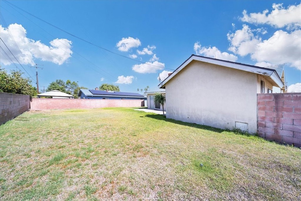 2071 Wickshire Property Photo 40
