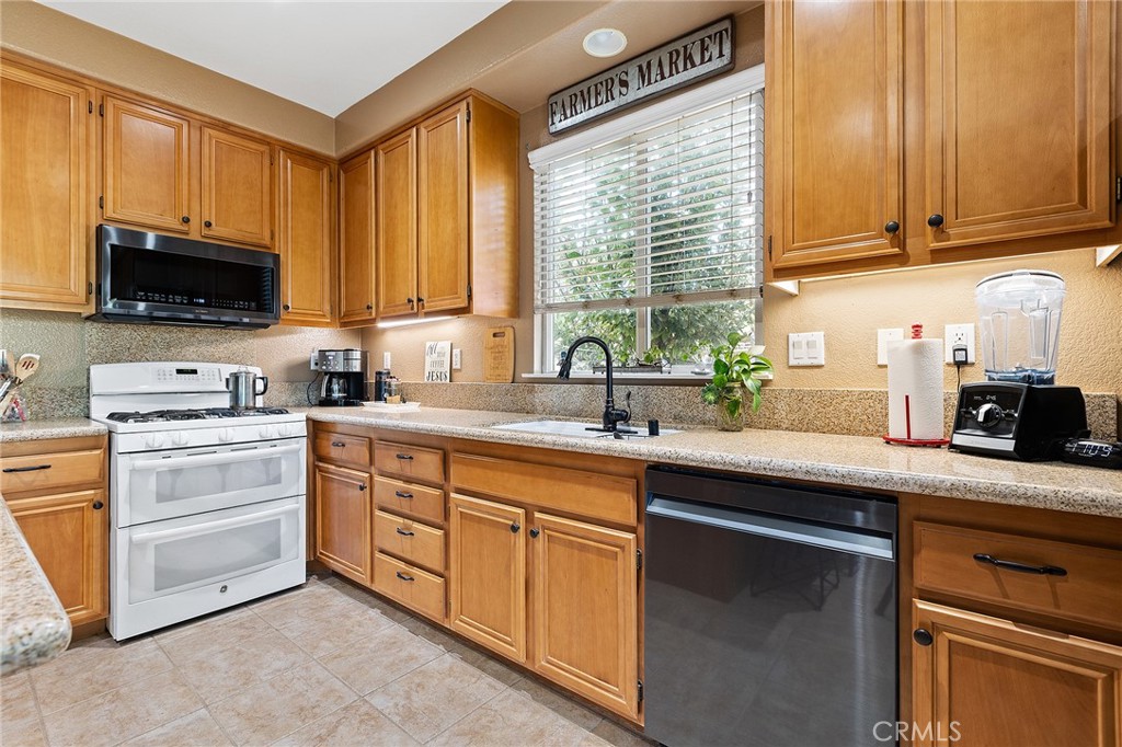 28728 Sunridge Court Property Photo 16