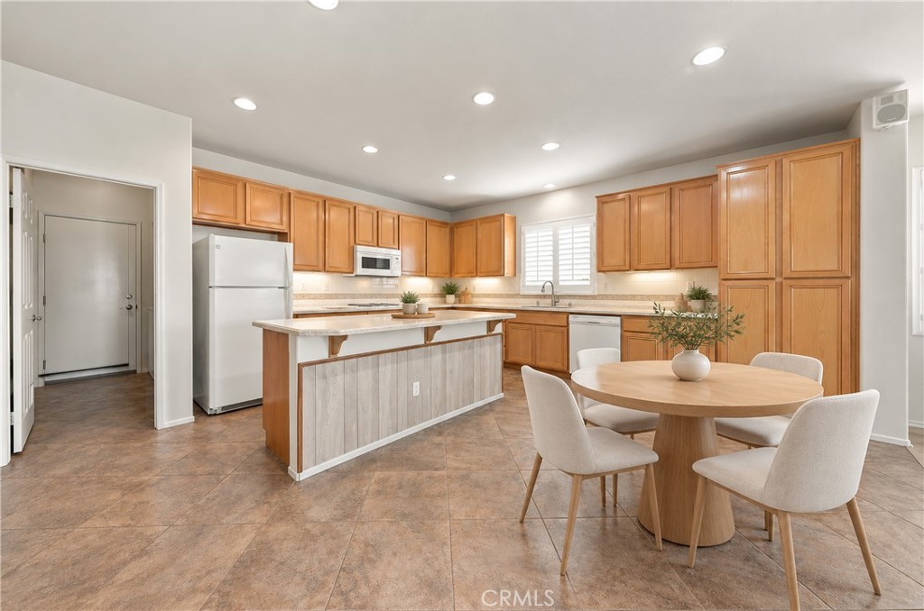 28263 Long Meadow Property Photo 13