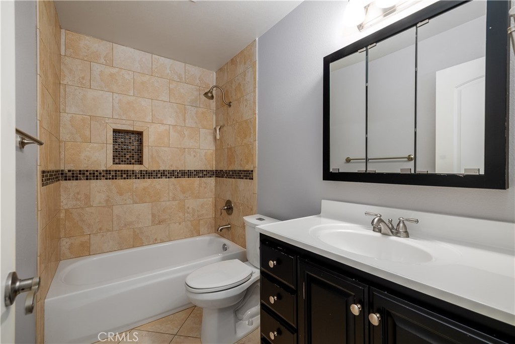 13328 Savanna Property Photo 25
