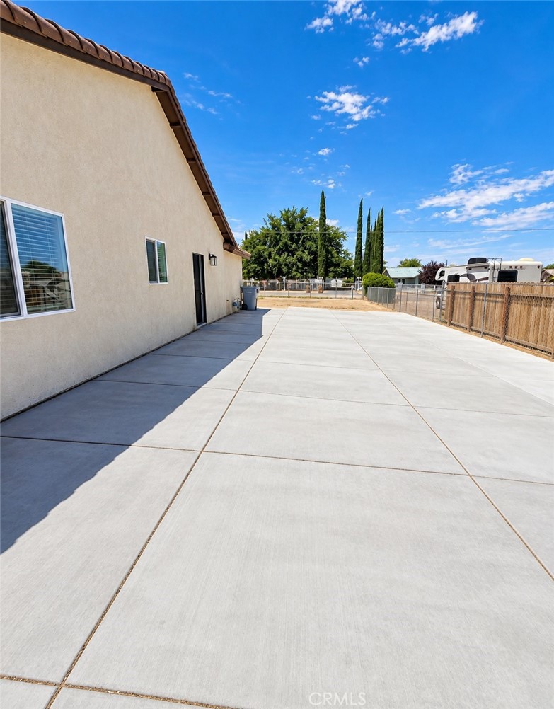 9243 Manteca Property Photo 3