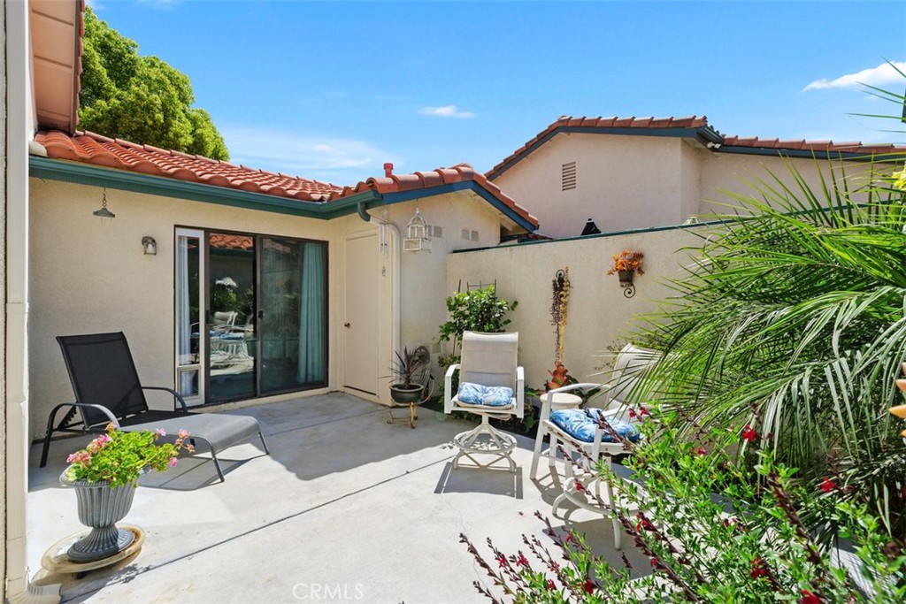 1080 Moon Shadow Court Property Photo 6