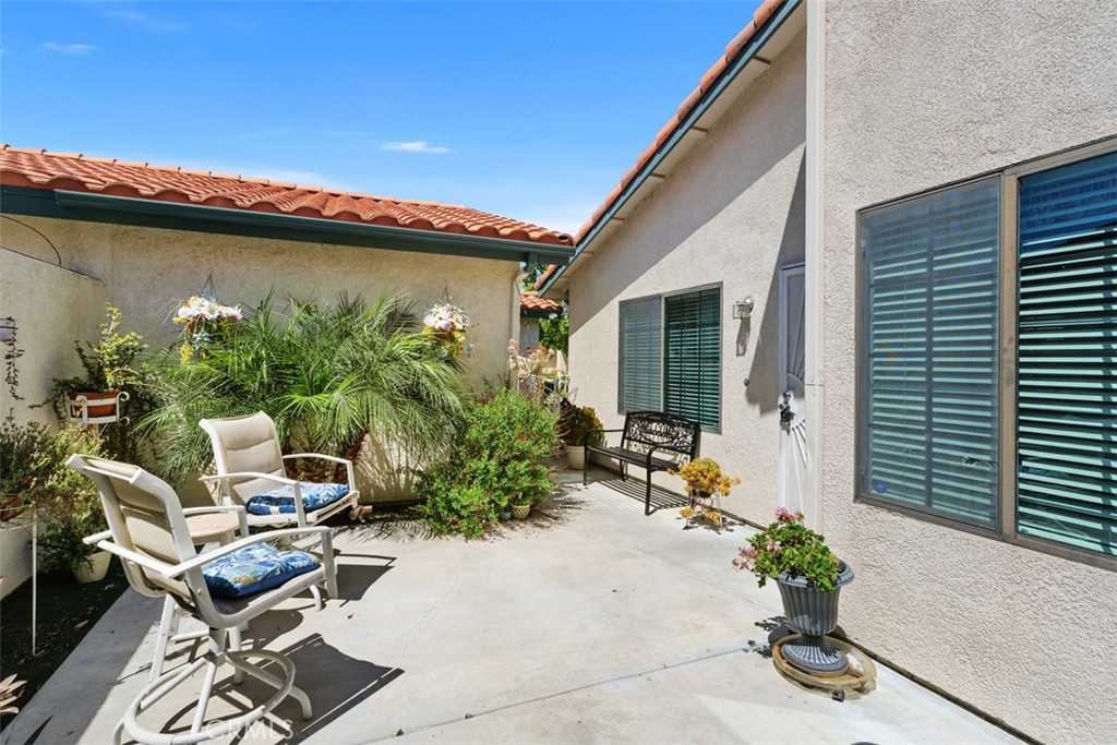 1080 Moon Shadow Court Property Photo 7