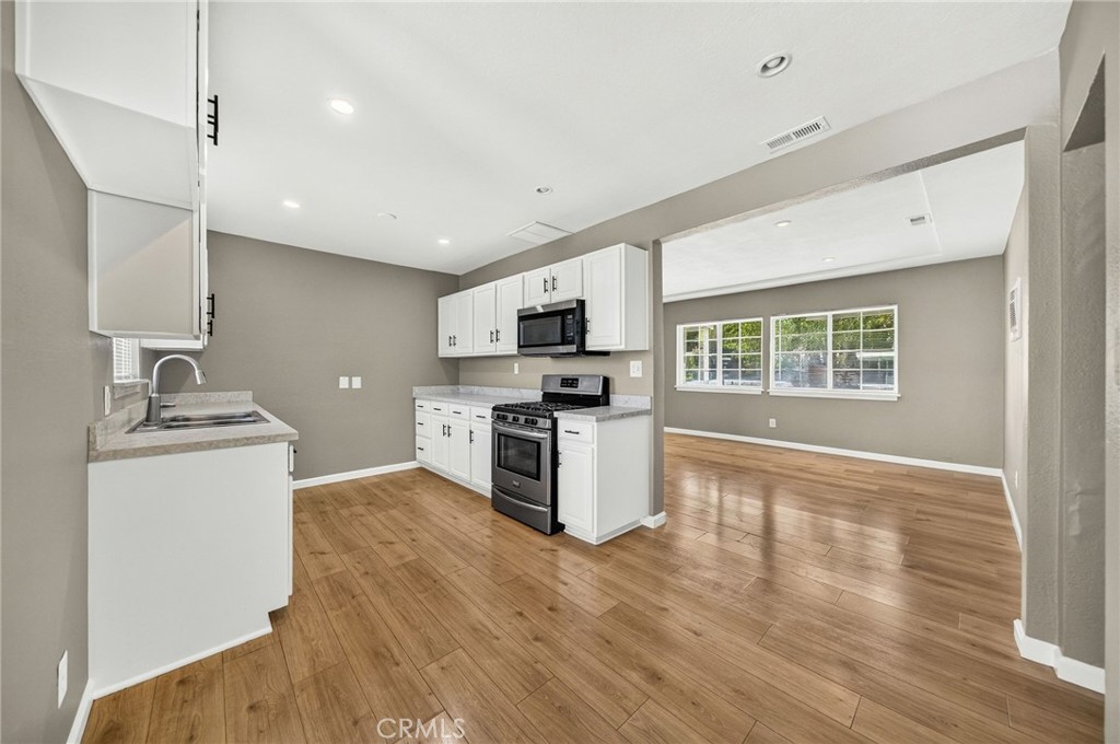 40680 Johnston Avenue Property Photo 12