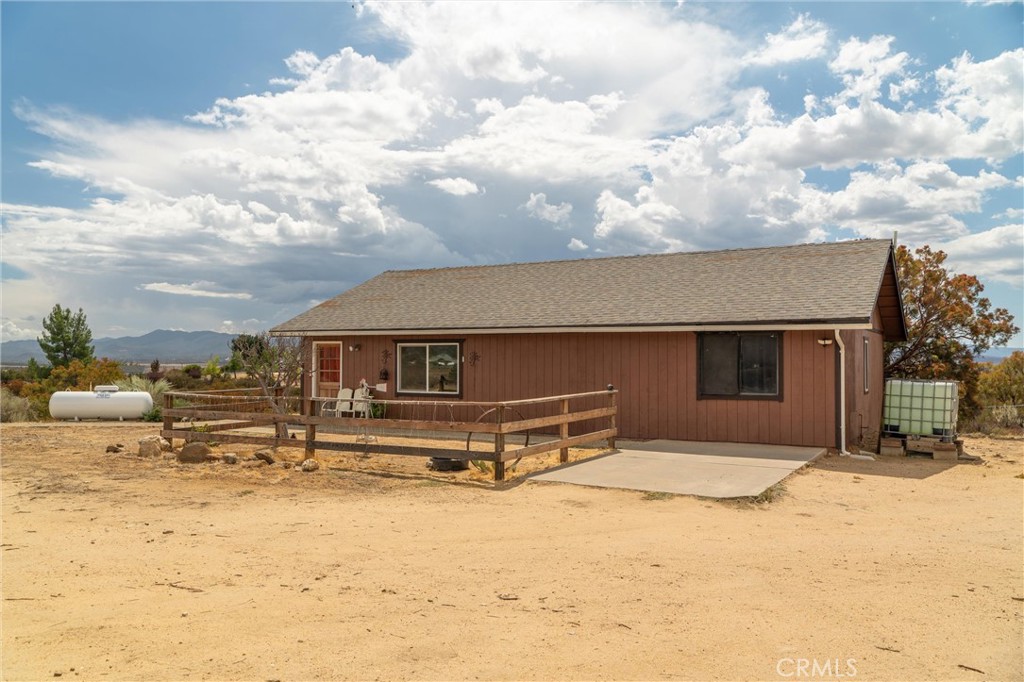 38195 Hill Street Property Photo 1