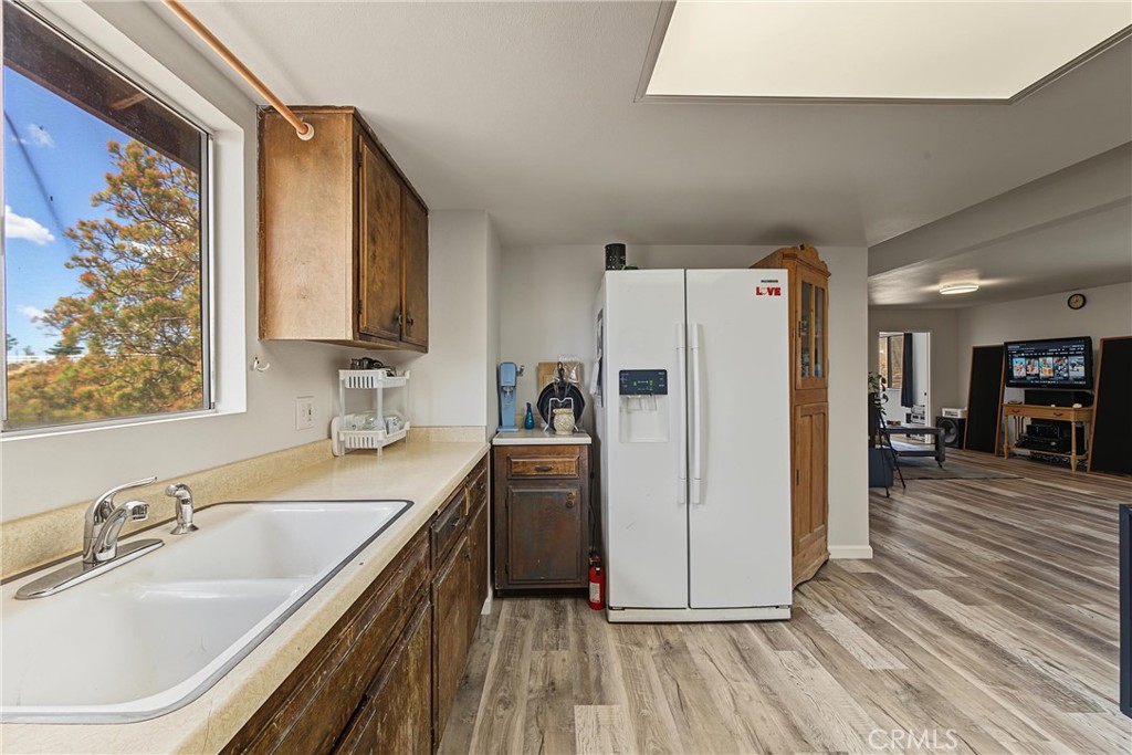 38195 Hill Street Property Photo 13