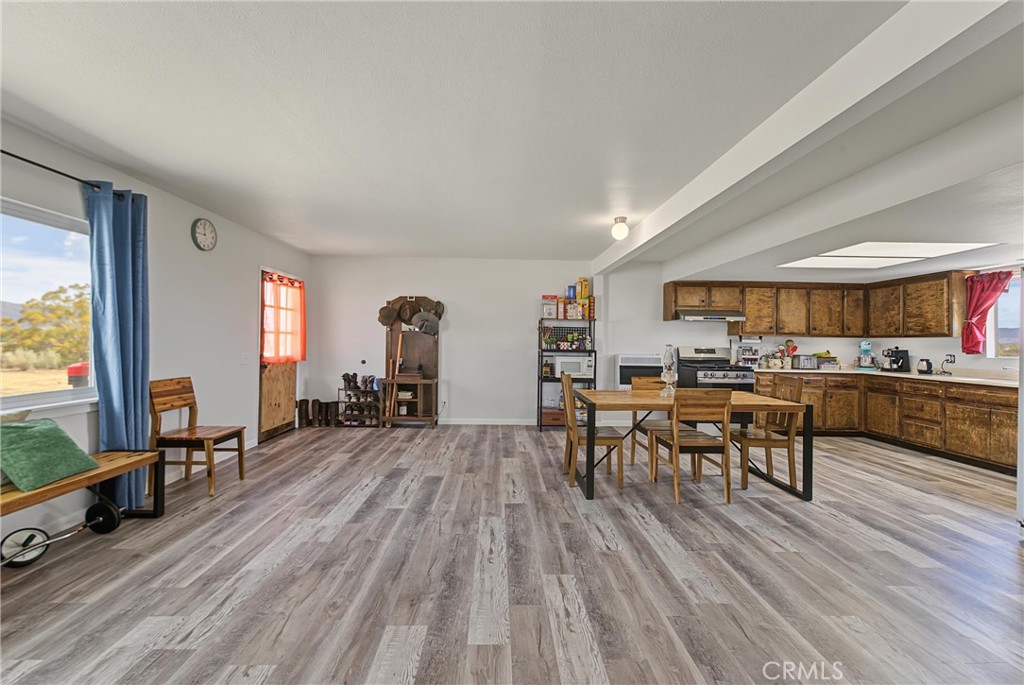 38195 Hill Street Property Photo 14