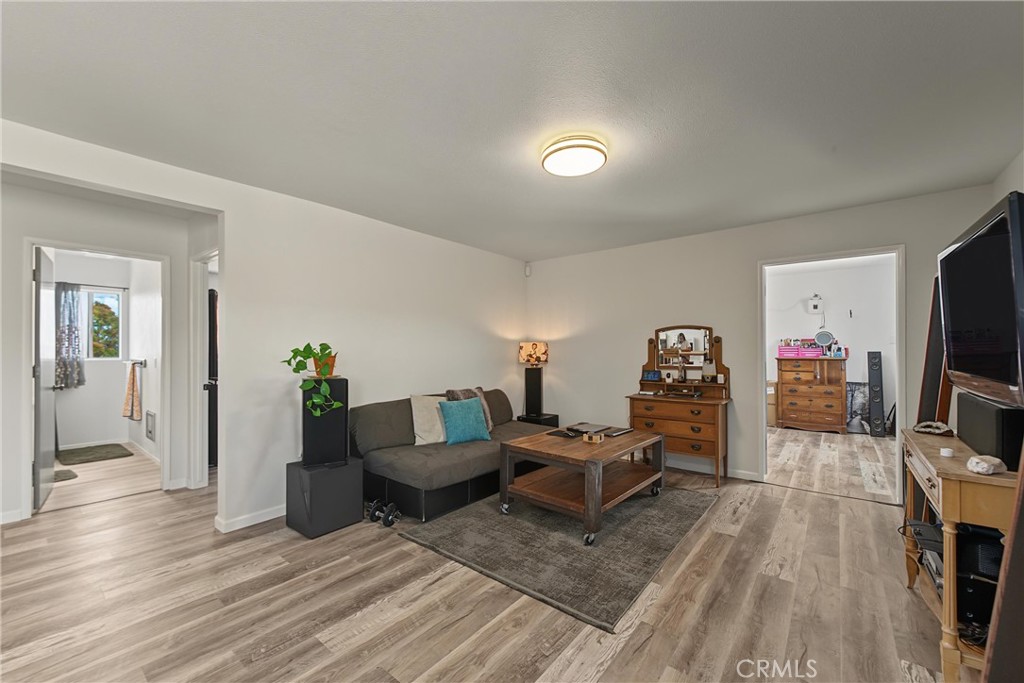 38195 Hill Street Property Photo 20