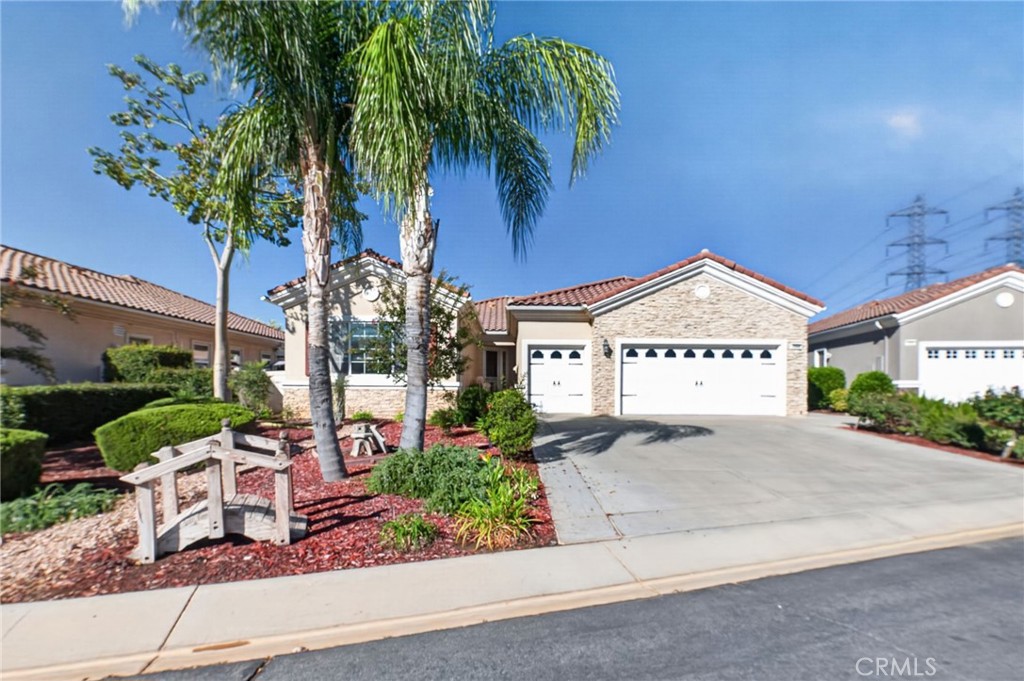 1593 Tanglewood Court Property Photo 1