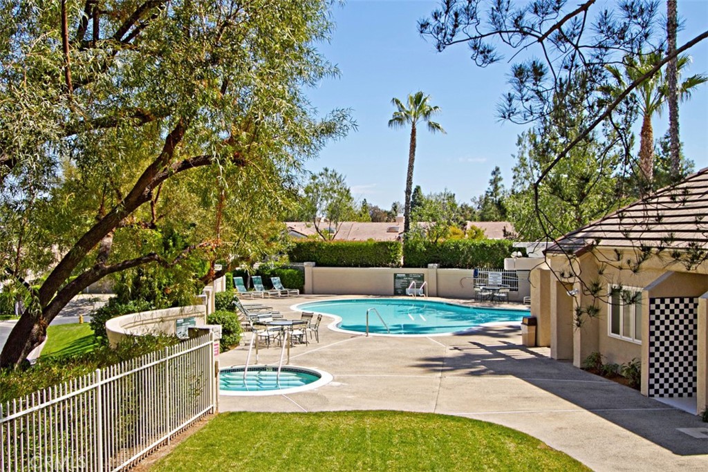 22499 Bear Creek Drive S Property Photo 48