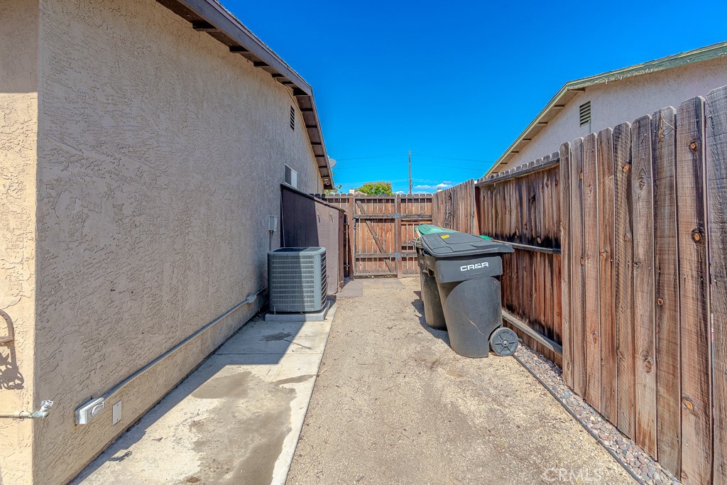 1961 Nuevo Street Property Photo 30