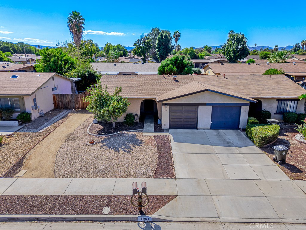 1961 Nuevo Street Property Photo 33