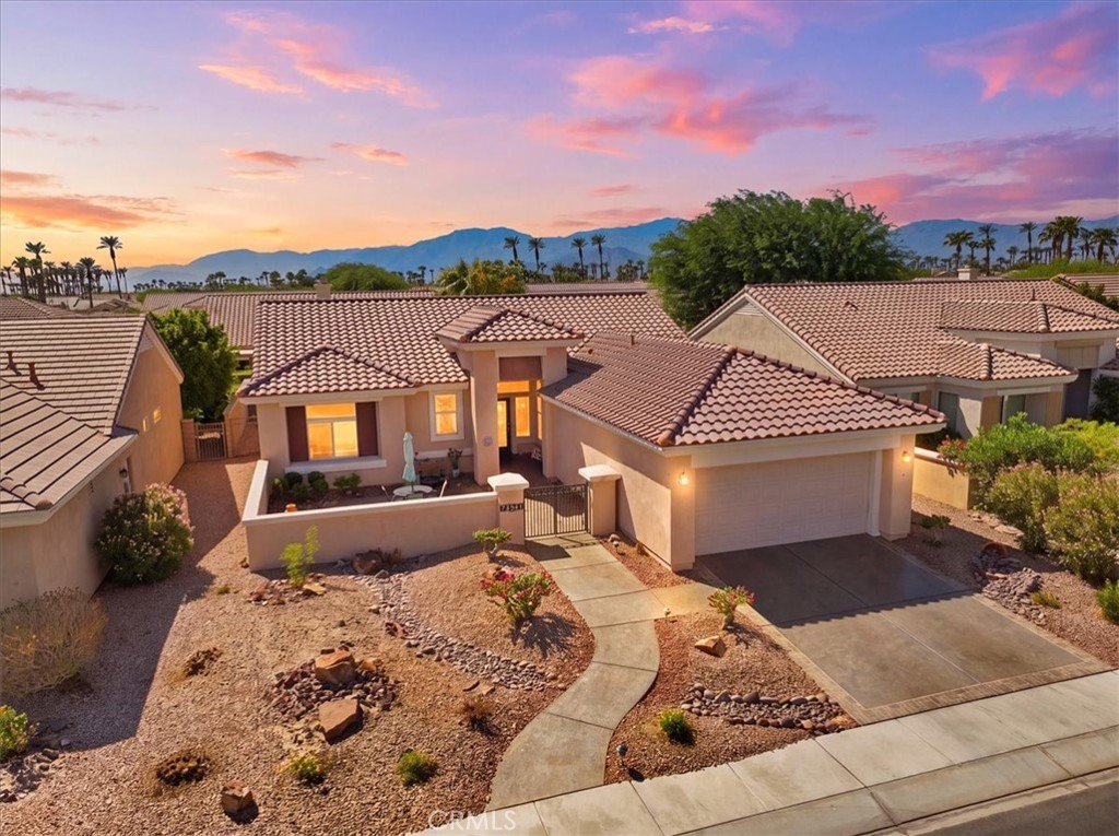 78291 Hollister Drive Property Photo 1