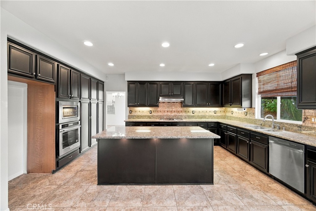 33299 Pitman Property Photo 6
