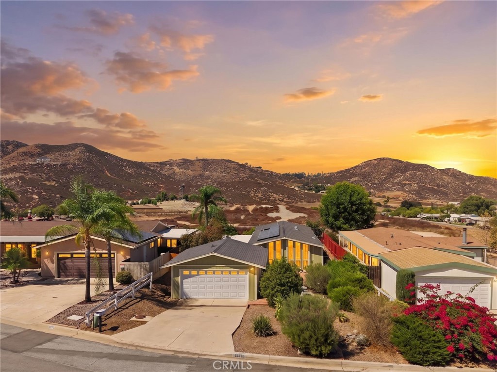 24388 Wagon Wheel Property Photo 1