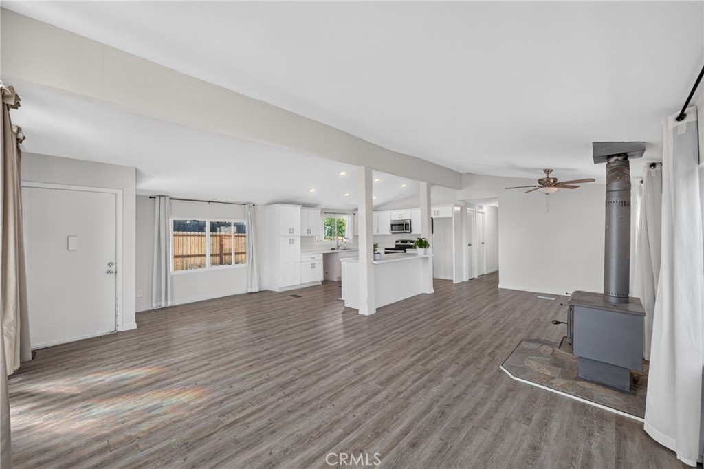 24388 Wagon Wheel Property Photo 3