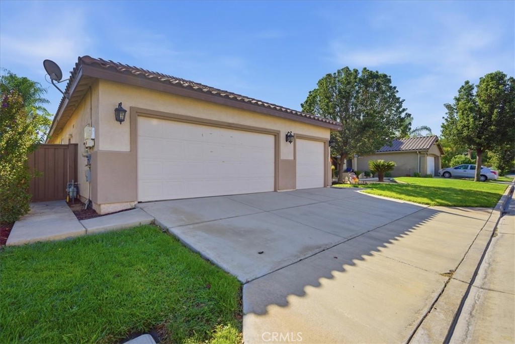 124 Playa Court Property Photo 3