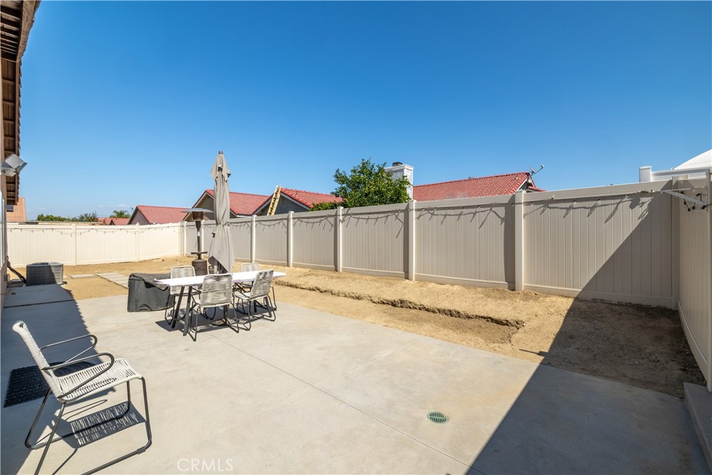 1400 Monument Property Photo 34