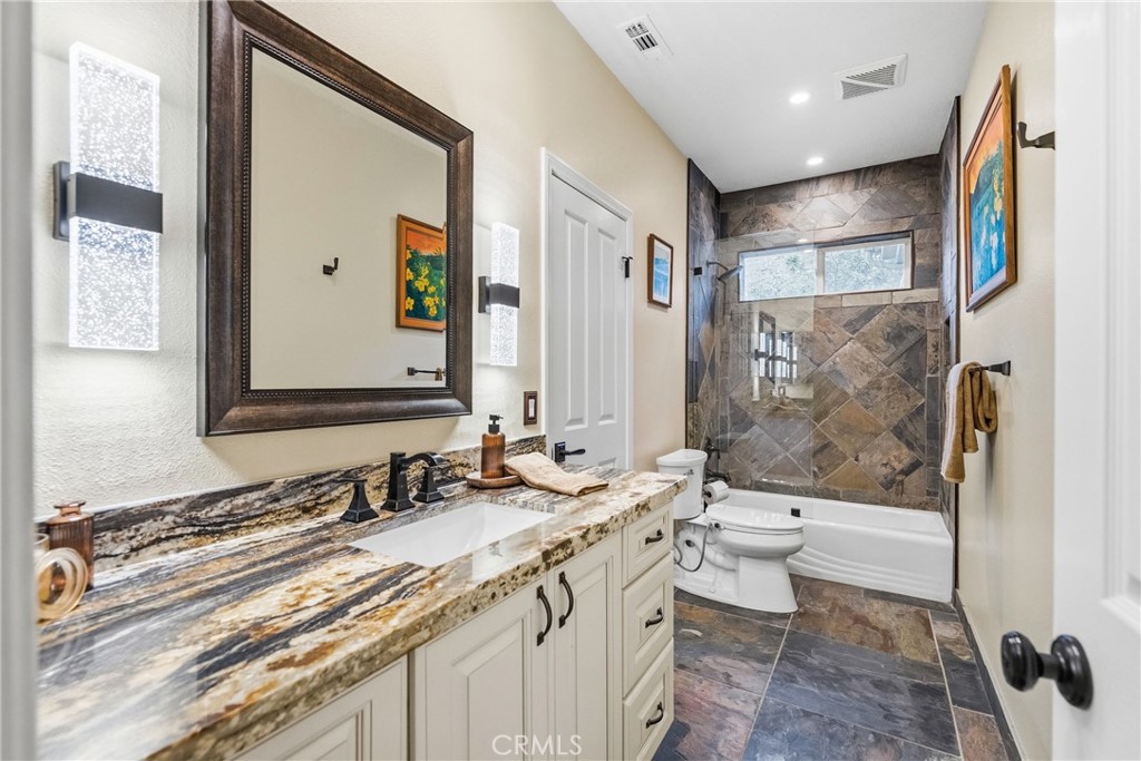 40055 Valle Vista Property Photo 25