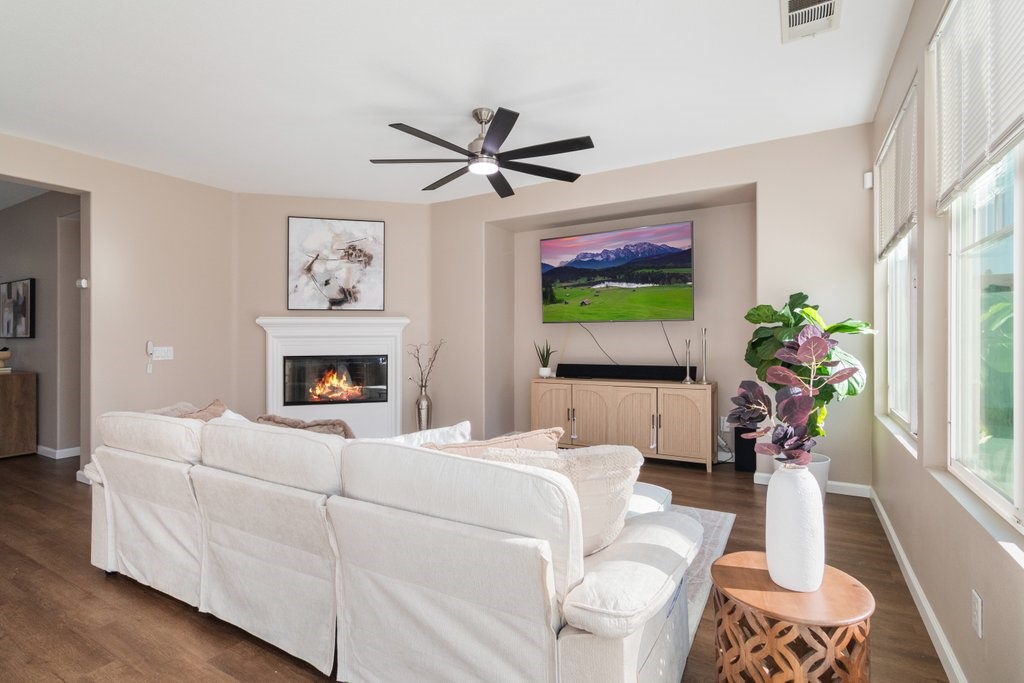 36935 Cordella Ln Property Photo 8
