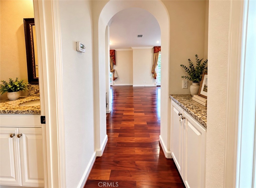 883 Terrace W Property Photo 18