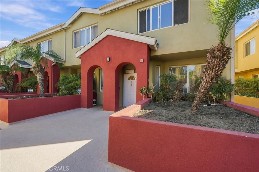 1500 Pine Property Photo 3