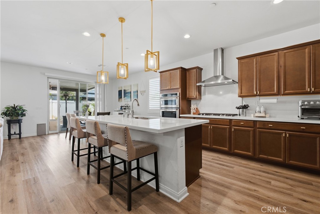 35111 Tavel Property Photo 1