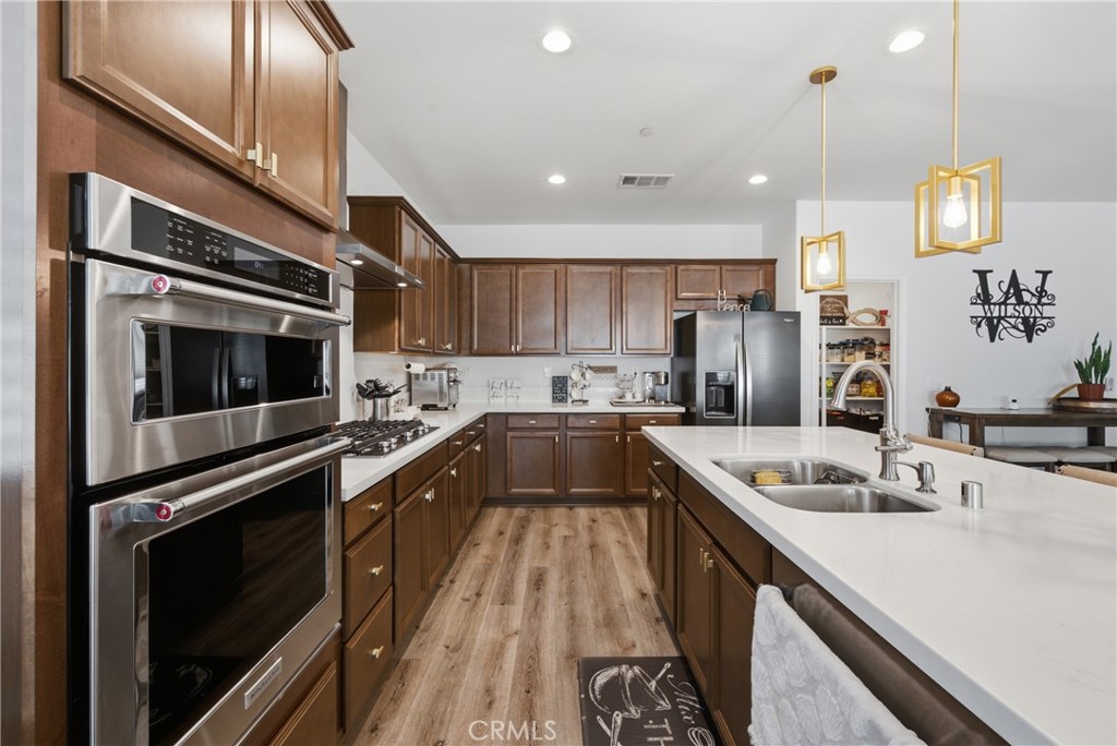 35111 Tavel Property Photo 4