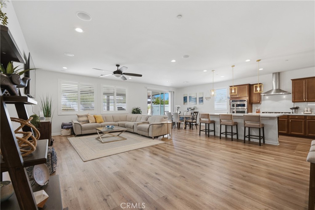 35111 Tavel Property Photo 7