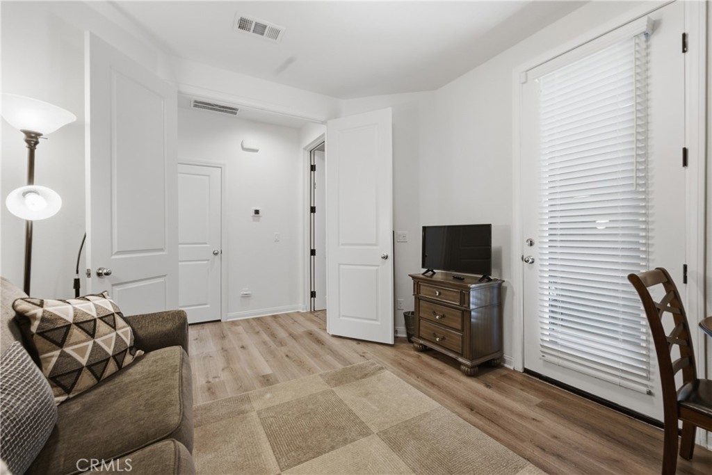 35111 Tavel Property Photo 27