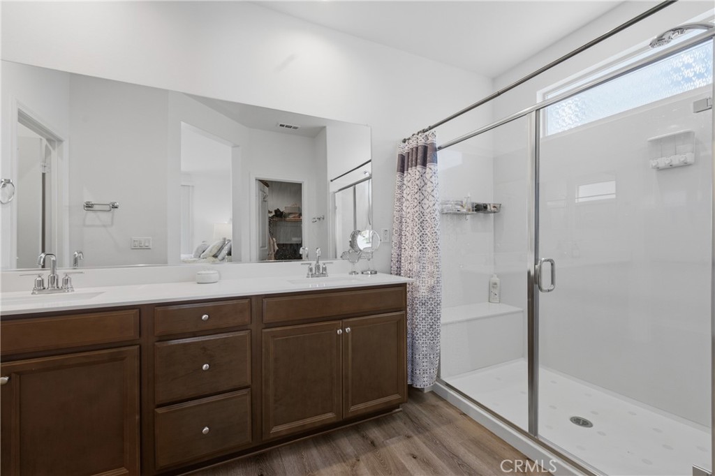 35111 Tavel Property Photo 38
